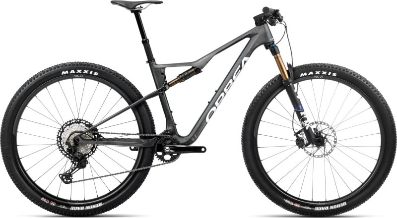 OIZ M10 XL Diamond Carbon View (Matt-Gloss)