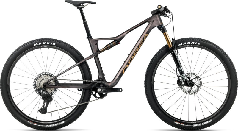 OIZ M-PRO Cosmic Carbon