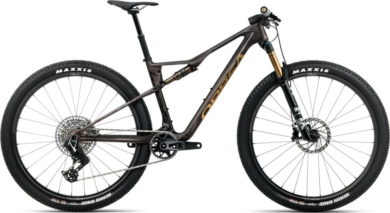 OIZ M-TEAM AXS Cosmic Carbon