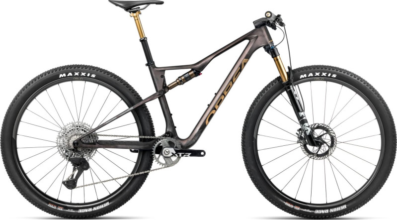 OIZ M-TEAM FACTORY Cosmic Carbon
